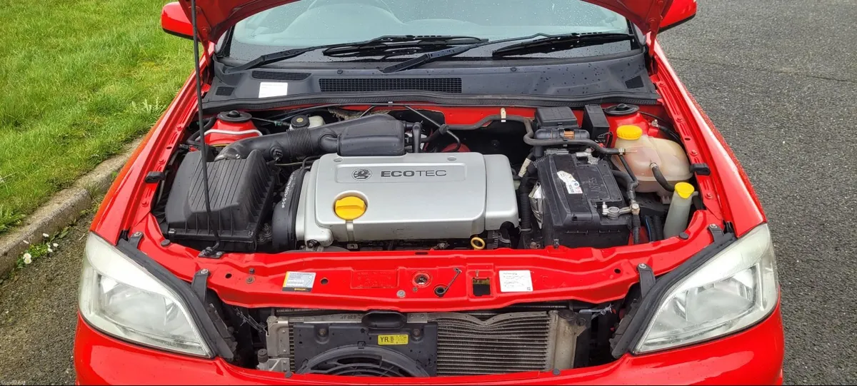 Vauxhall Astra SXI 2002 - Image 4