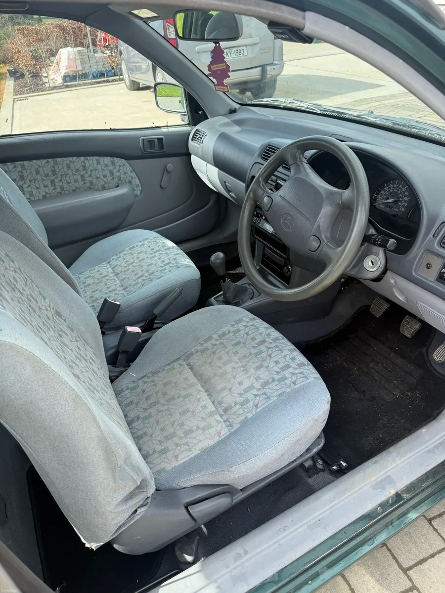 Toyota Starlet - Image 3