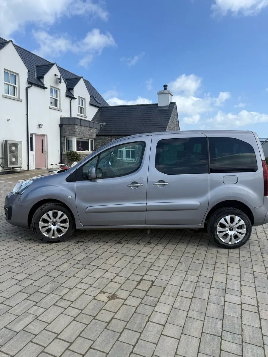 Wheelchair Van - Image 3