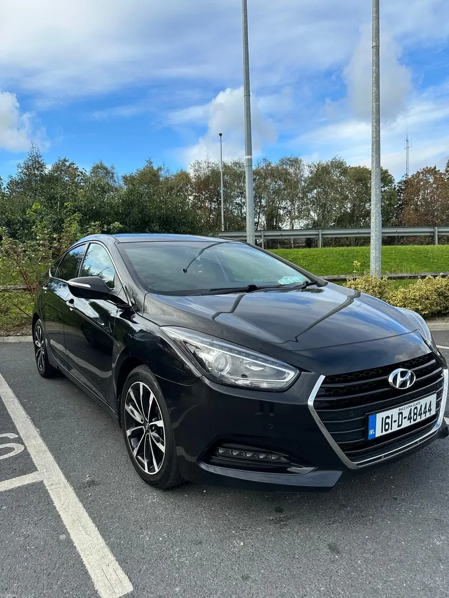 Hyundai i40 Automatic 2016 with heated seats - Image 1
