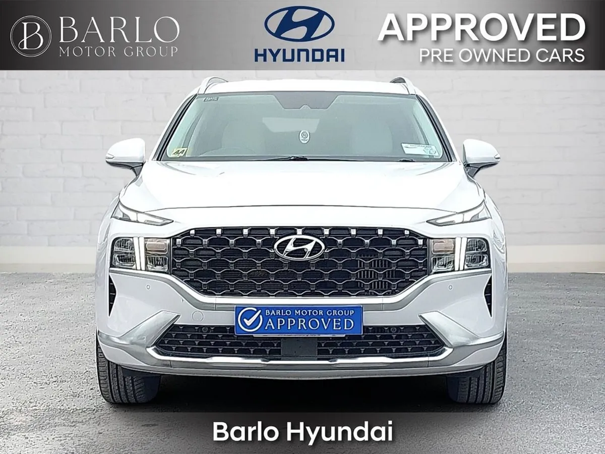 Hyundai Santa Fe 1.6 PHEV 4WD Executive Plus Auto - Image 4