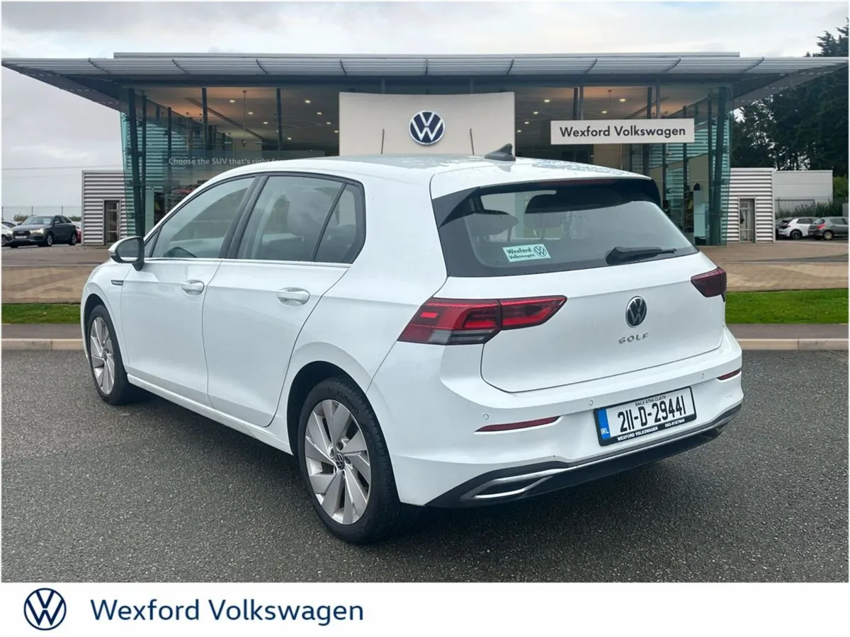 Volkswagen Golf STYLE 2.0TDI 150HP AUTO - Image 4