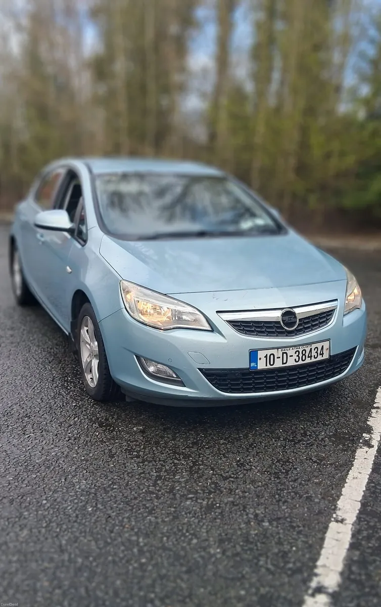 2010 Opel Astra NCT&TAX Low mileage! - Image 3