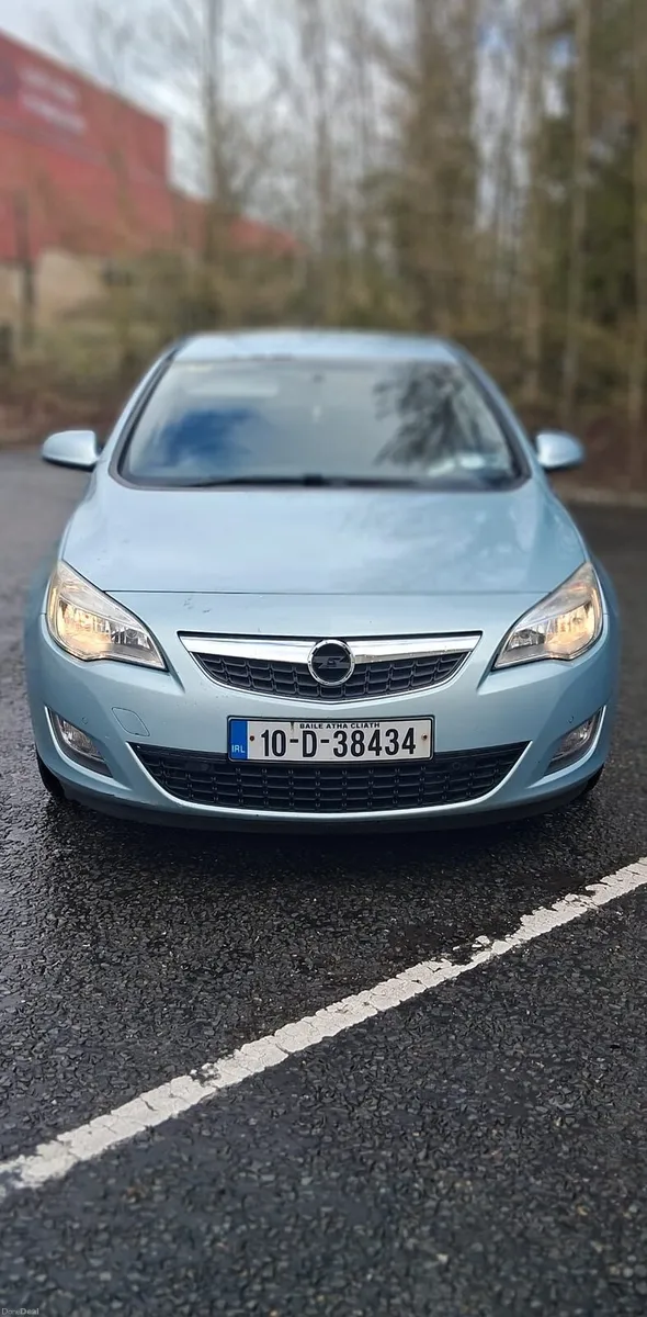 2010 Opel Astra NCT&TAX Low mileage! - Image 1