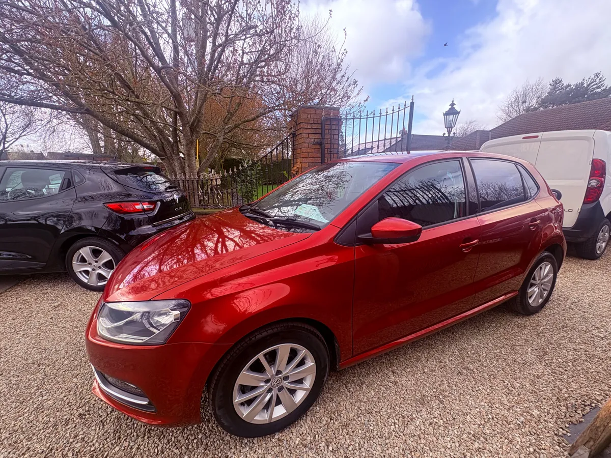 Volkswagen Polo 2015 1.2 AUTOMATIC - Image 2
