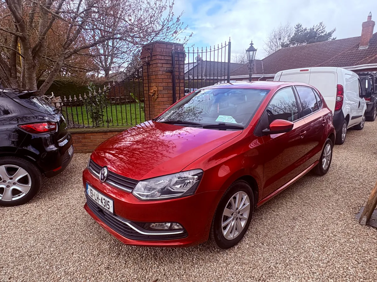Volkswagen Polo 2015 1.2 AUTOMATIC - Image 1
