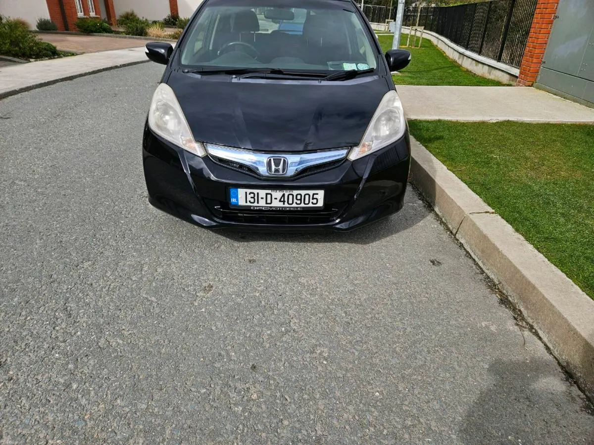 Honda fit 1.3 petrol Automatic  nct 03/2027tax 04 - Image 1