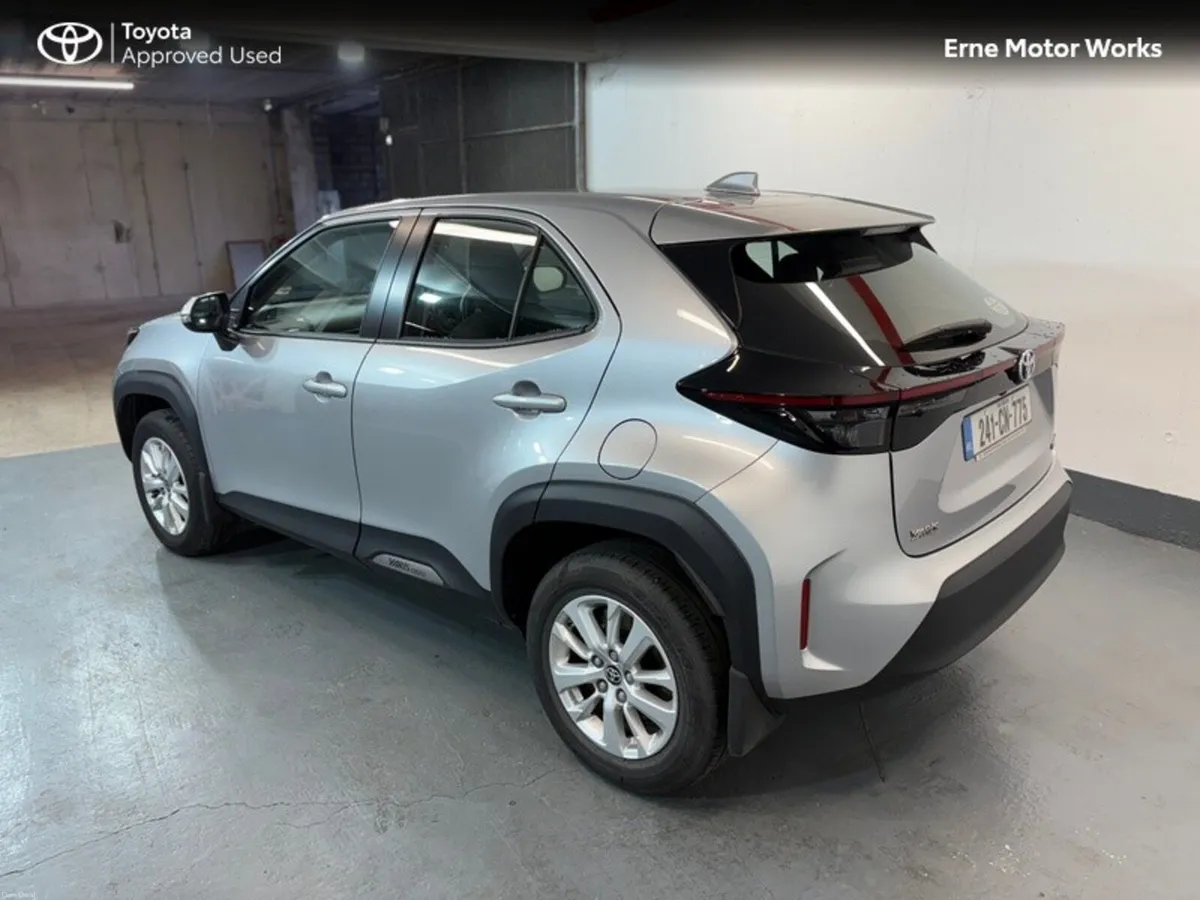 Toyota Yaris Cross YARIS CROSS LUNA - Image 3