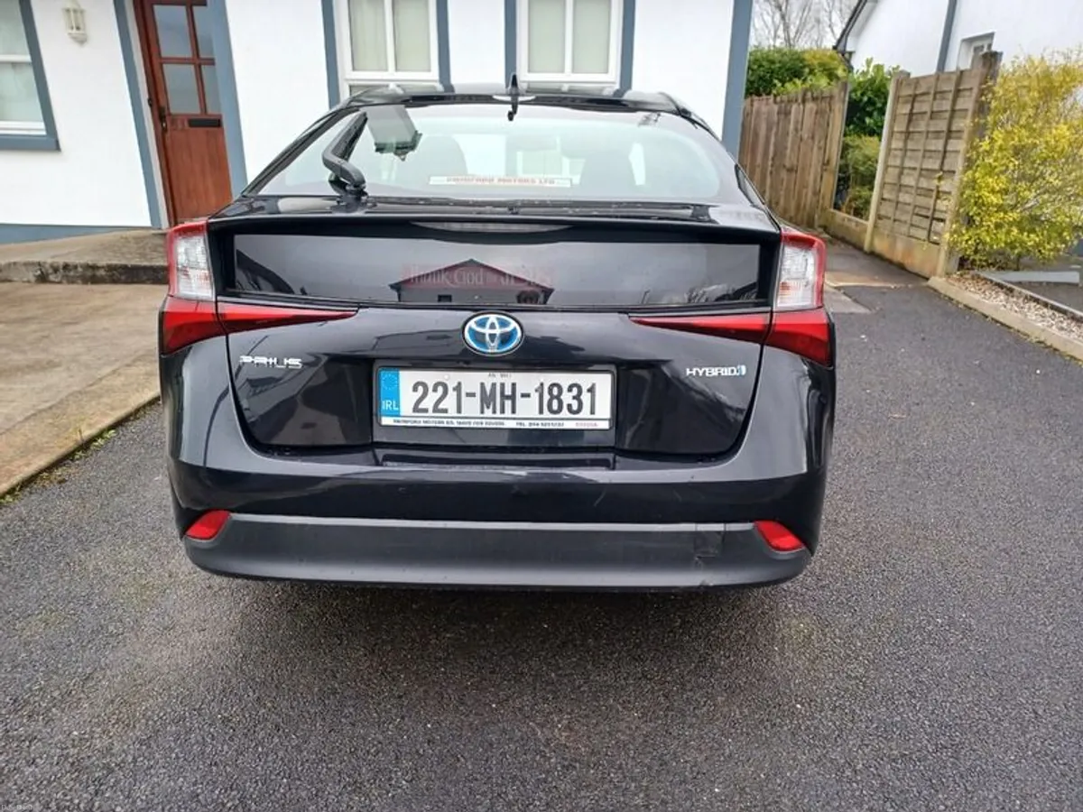 2021 Toyota Prius - Image 2