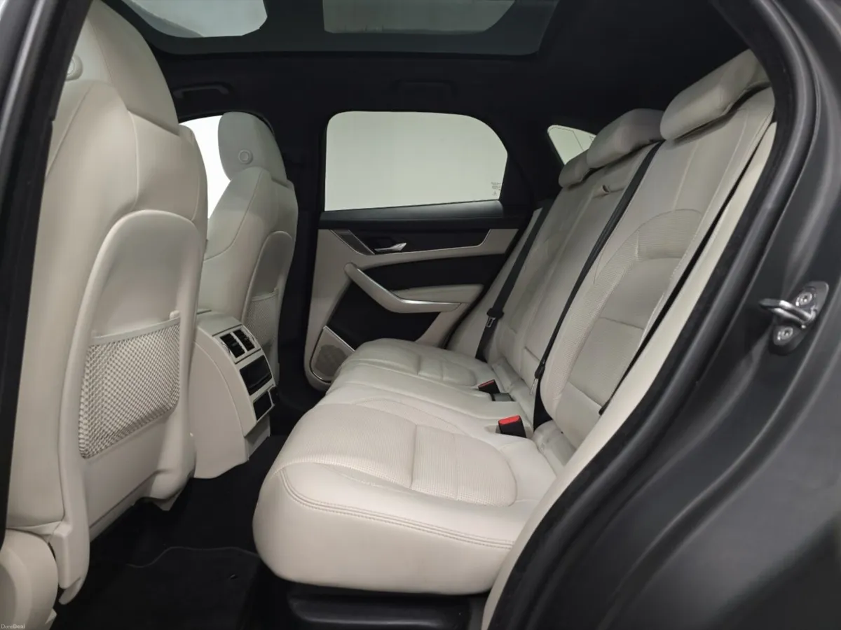 Jaguar F-pace F-Pace Diesel Estate R-Dynamic HSE - Image 4