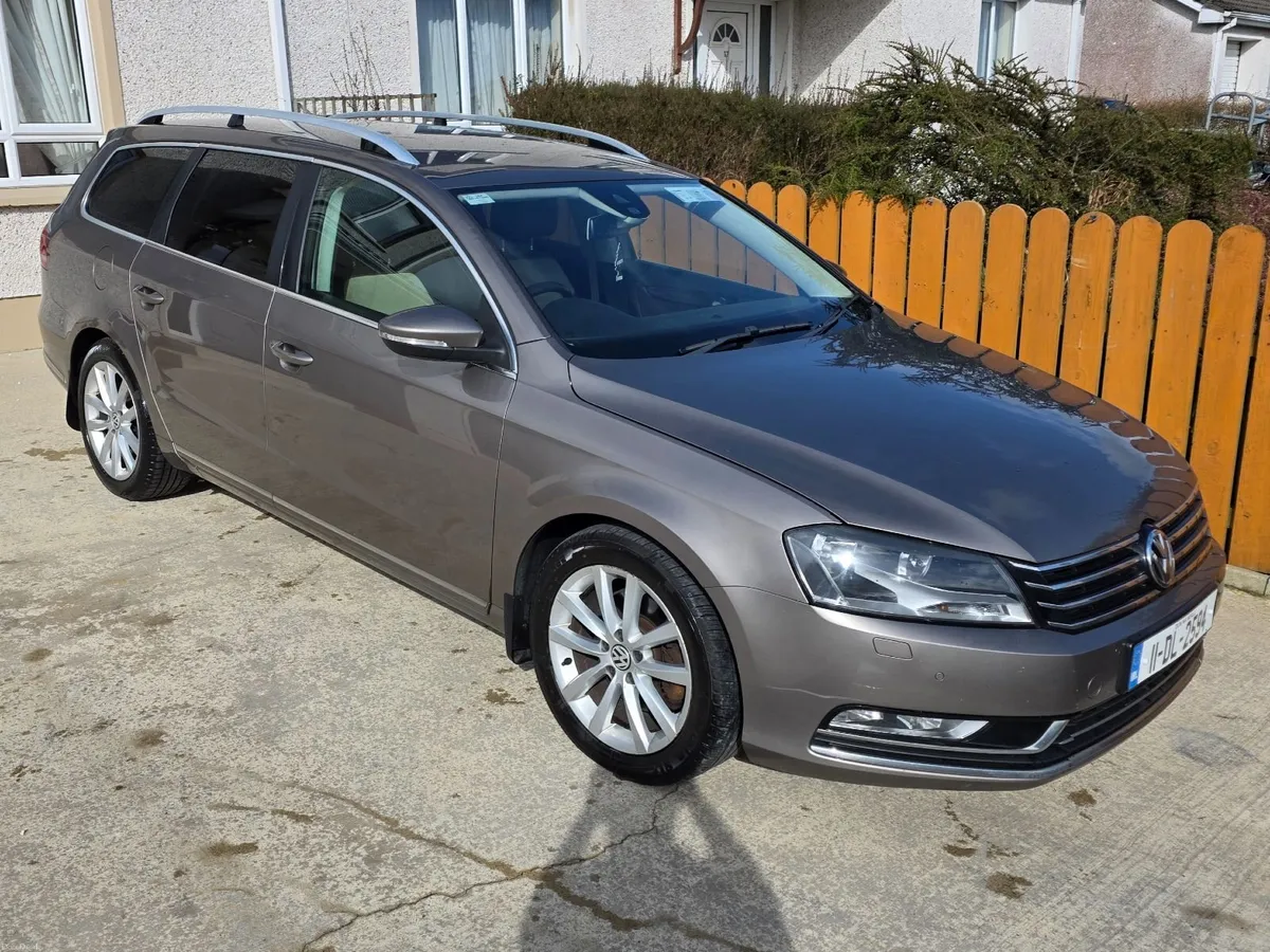 Volkswagen Passat 2011 - Image 1
