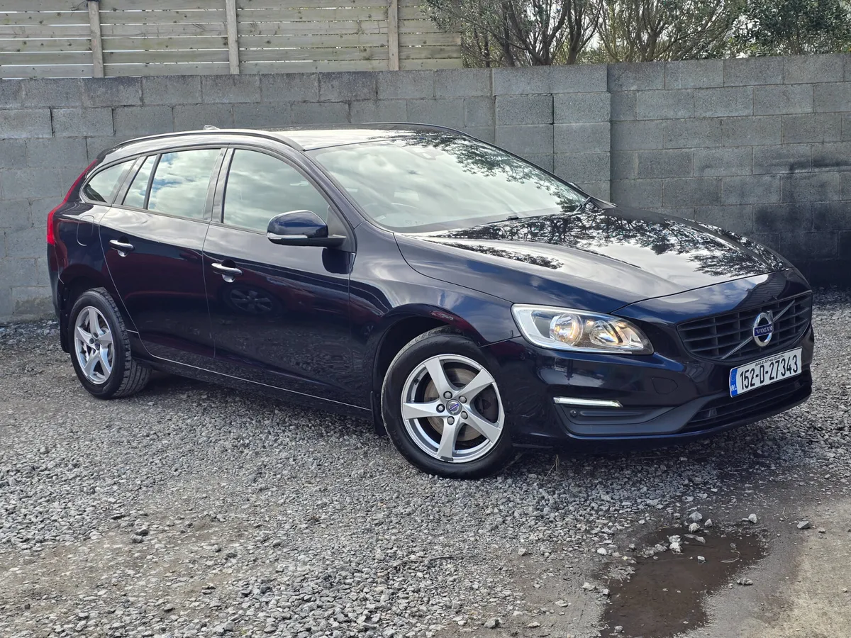Volvo V60 2015 diesel ⛽️ €4990 - Image 1