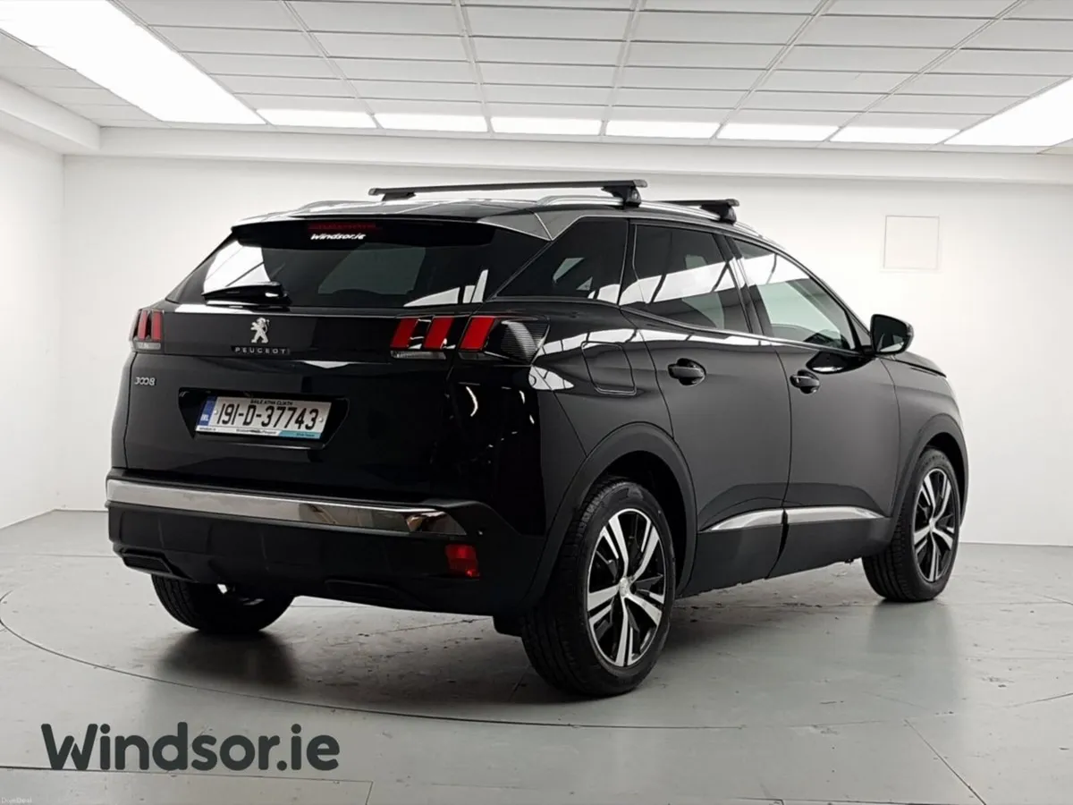 Peugeot 3008 1.2 PureTech 130bhp Allure - Image 4