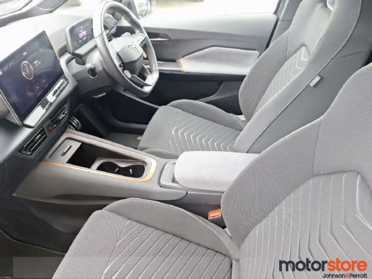 Cupra Born Long Range e-Boost 77kWh 231hp - Image 3