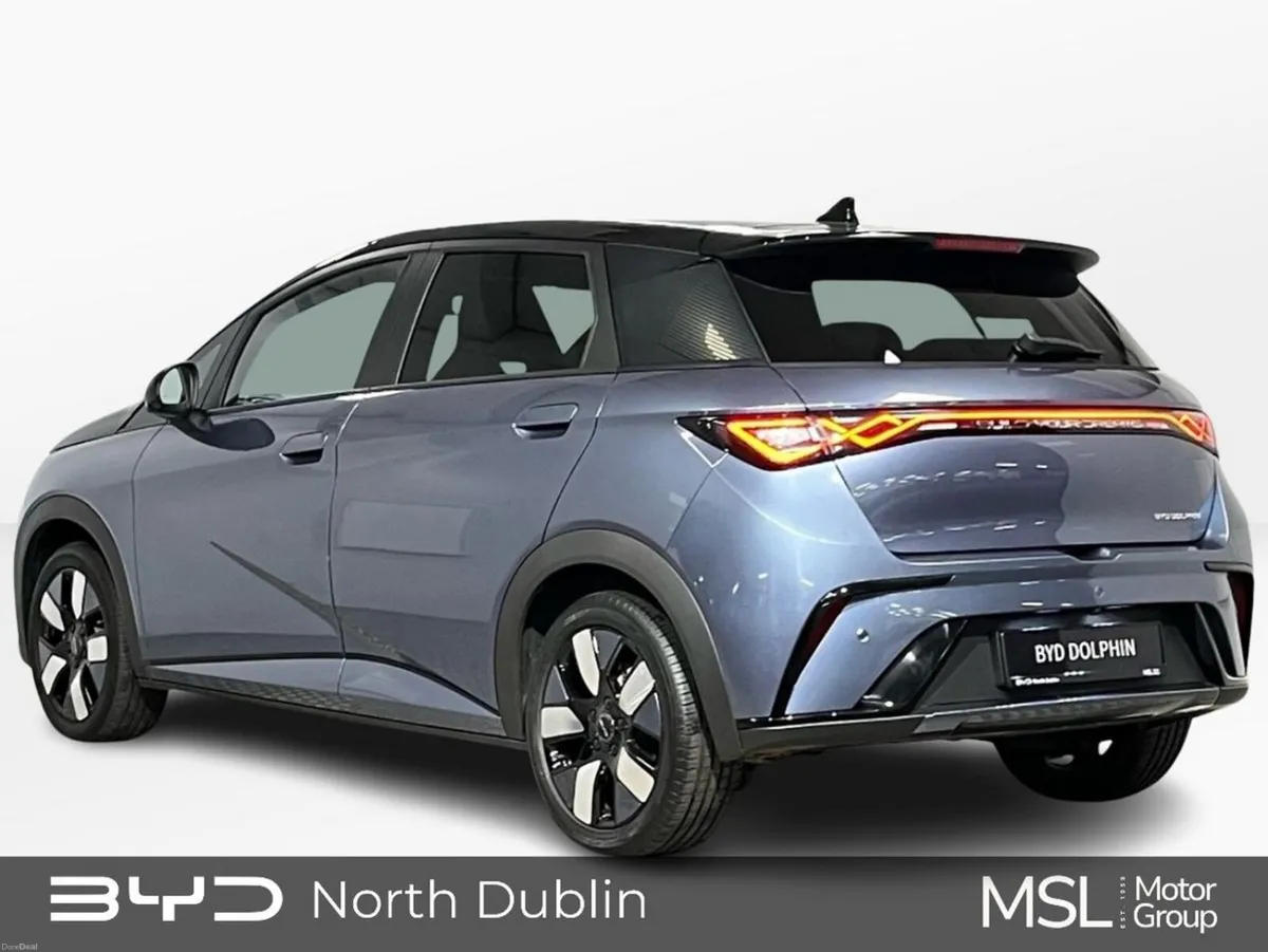 BYD DOLPHIN Design 60kWh 204PS - Reversing Camera - Image 4