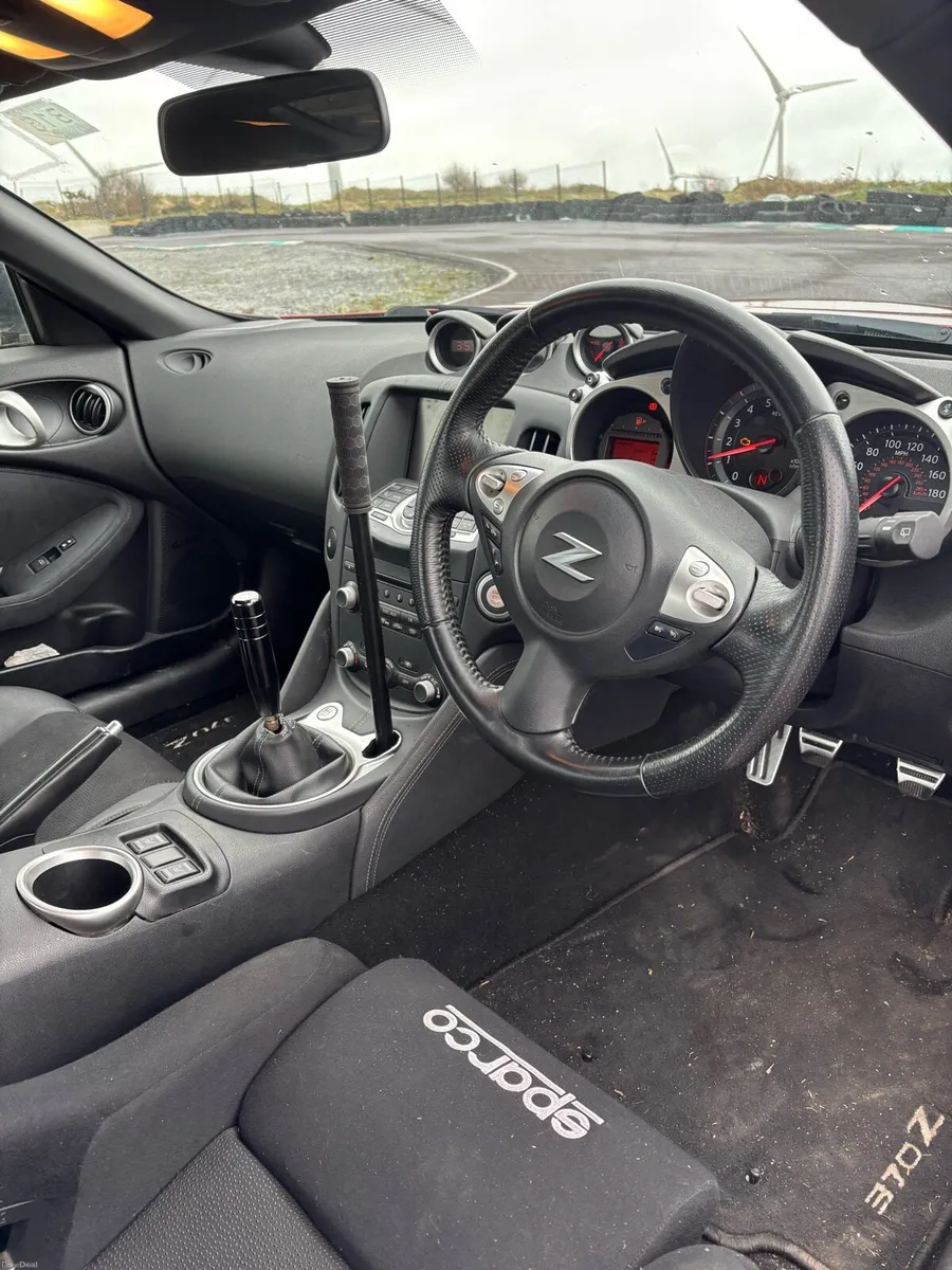 Nissan 370z 2010 - Image 4