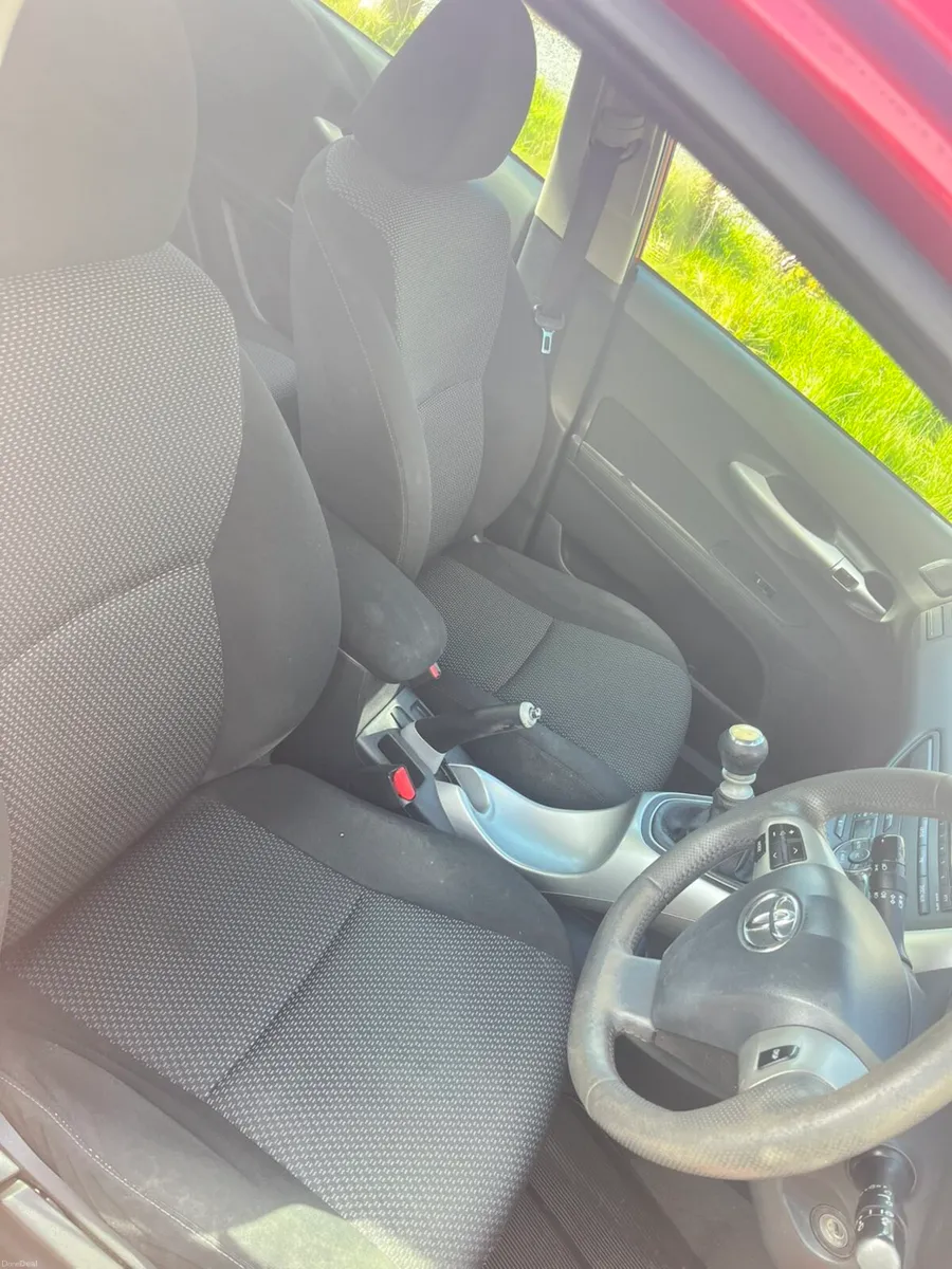 Toyota Auris - Image 5