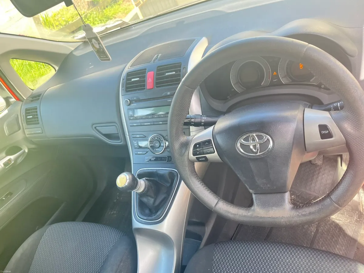 Toyota Auris - Image 4