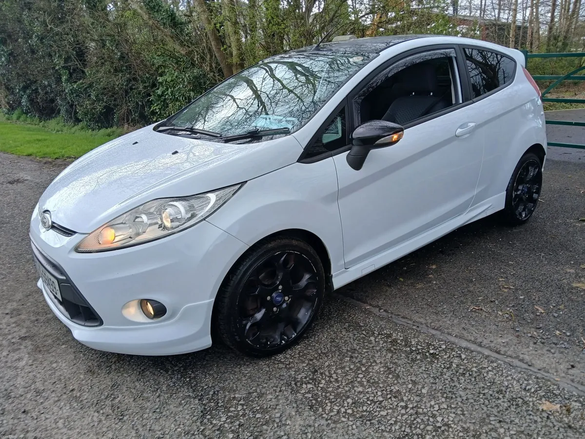 Ford Fiesta Zetec S. new NCT 10/26 - Image 3