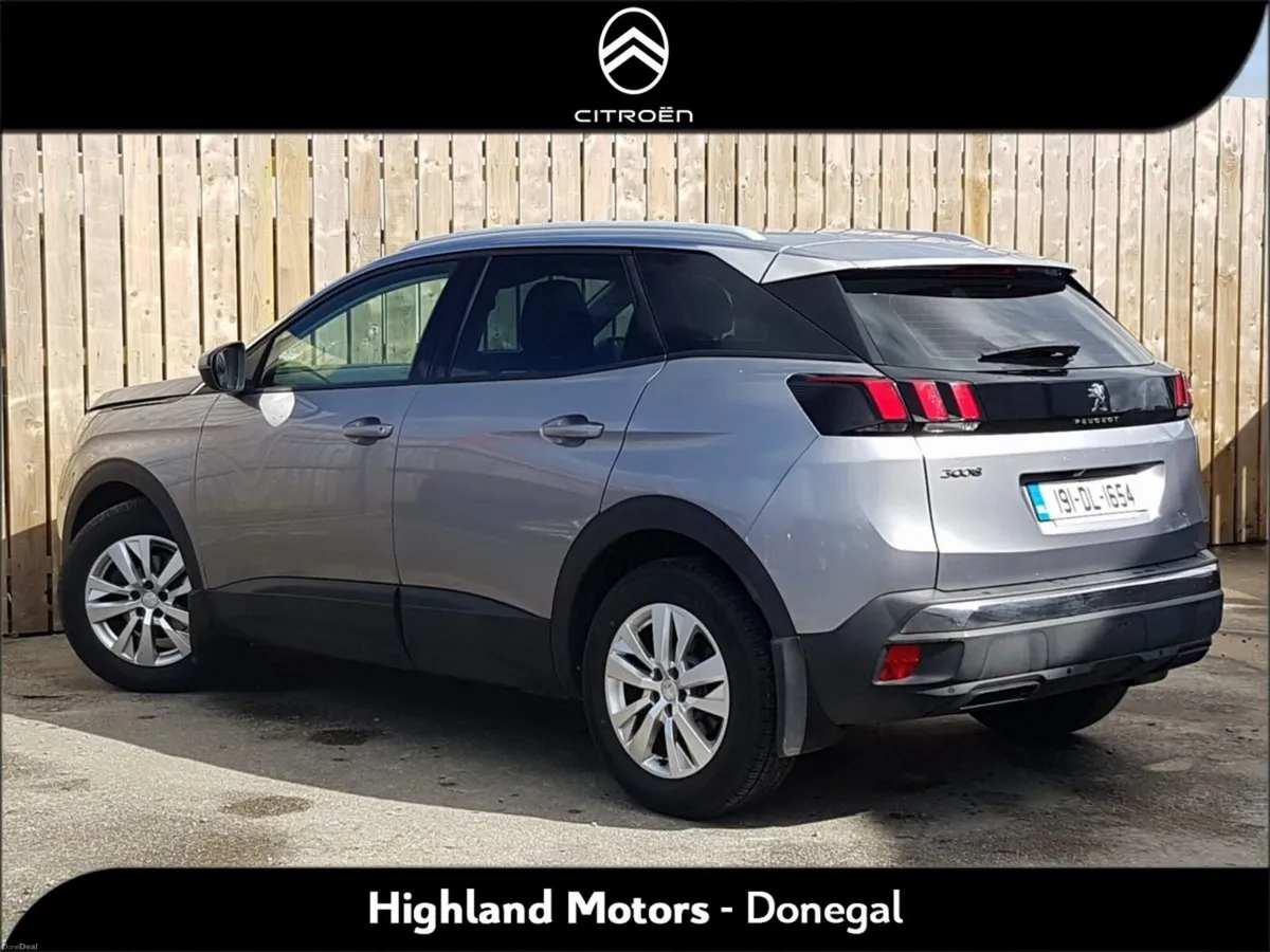 Peugeot 3008 1.2 PureTech 130bhp Active - Image 3