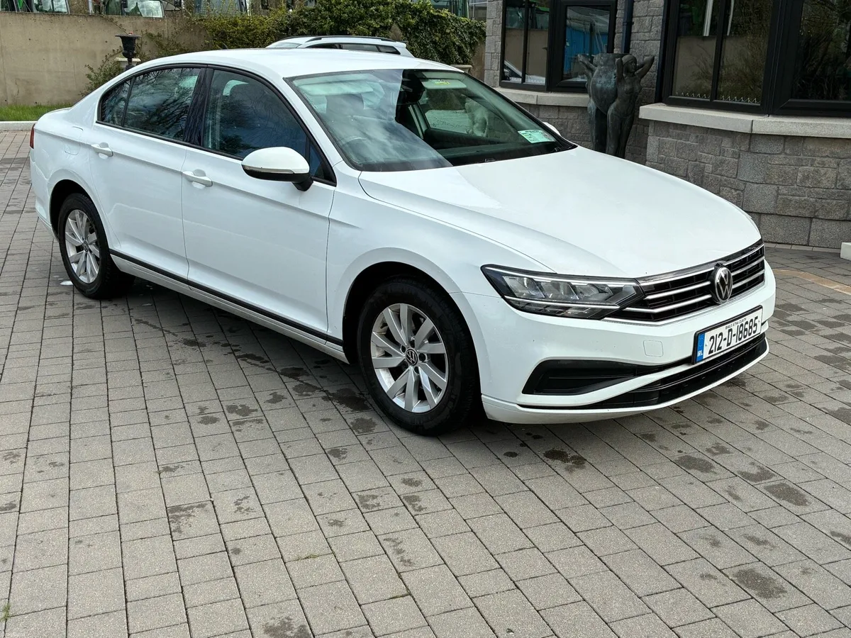2021 (212) Volkswagen Passat 2.0 tdi - Image 1