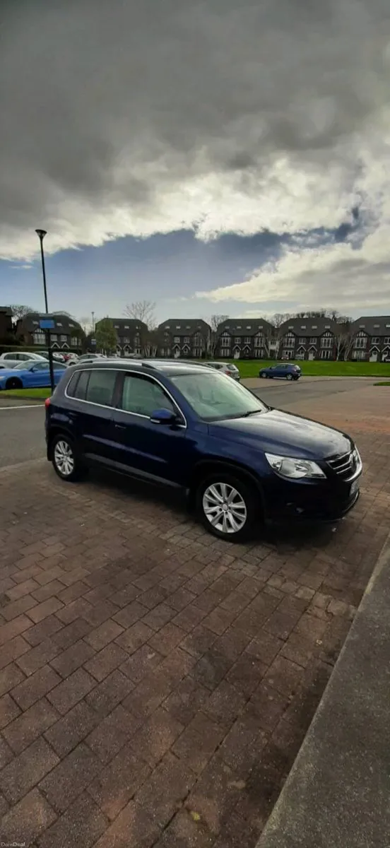 2009 VOLKSWAGEN TIGUAN 2.0TDI 4WD - Image 1