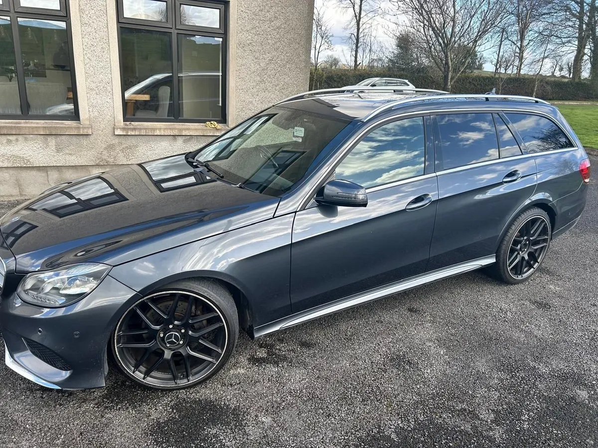 Mercedes-Benz  E220 AMG Sport CDI Auto - Image 2