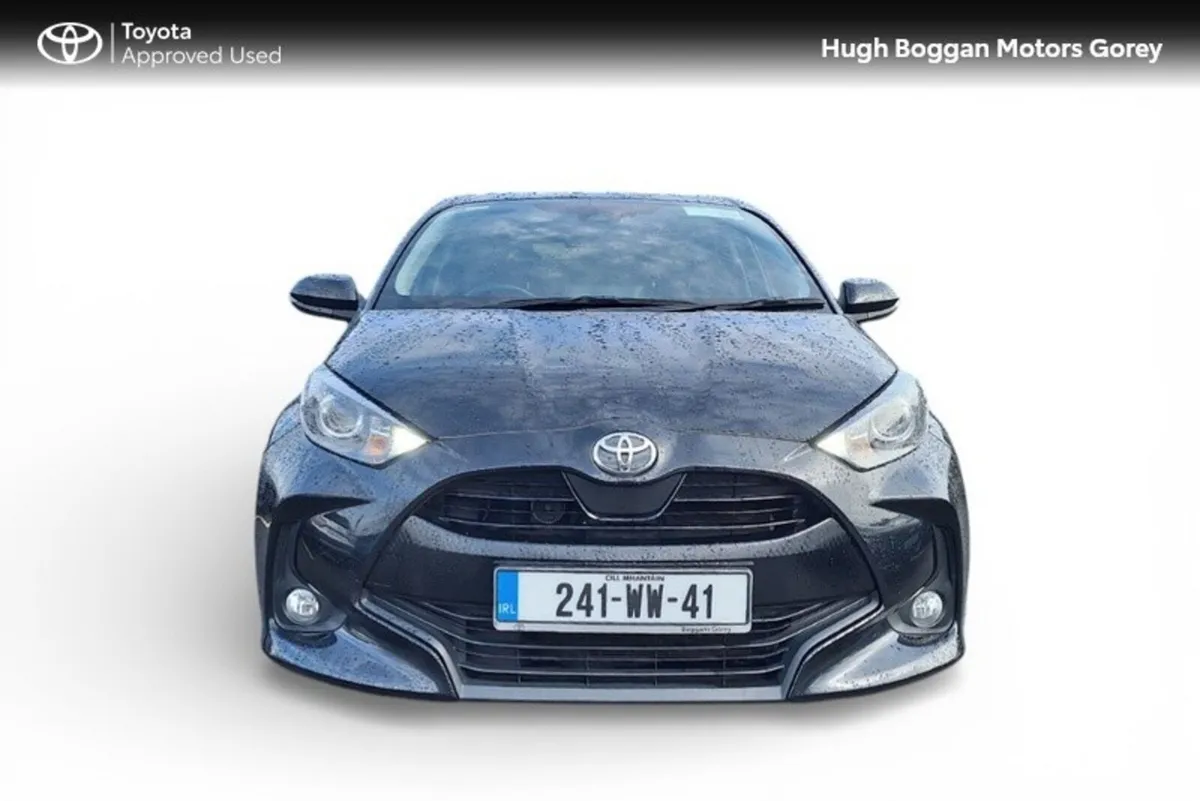 Toyota Yaris 1.5 LUNA SPORT 4DR - Image 5