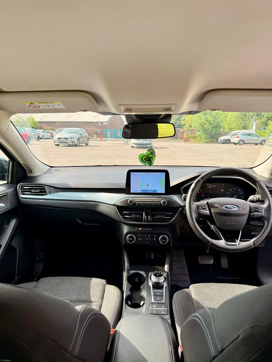 Ford focus 1.5 Auto 28000miles UK REG - Image 2