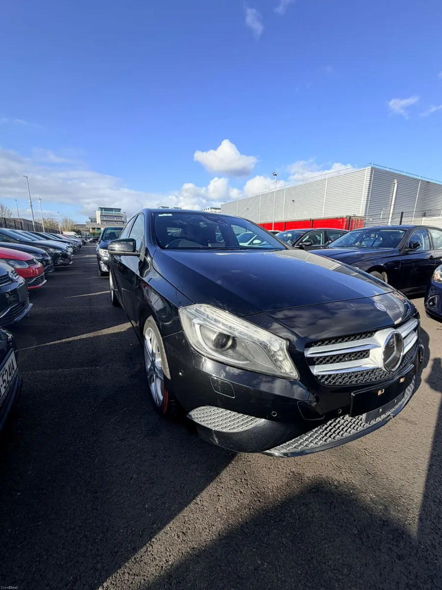 Mercedes-Benz  A180 - Image 3