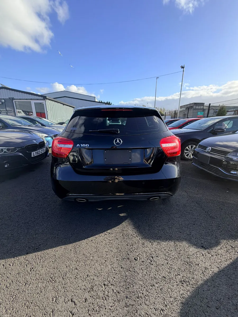 Mercedes-Benz  A180 - Image 4