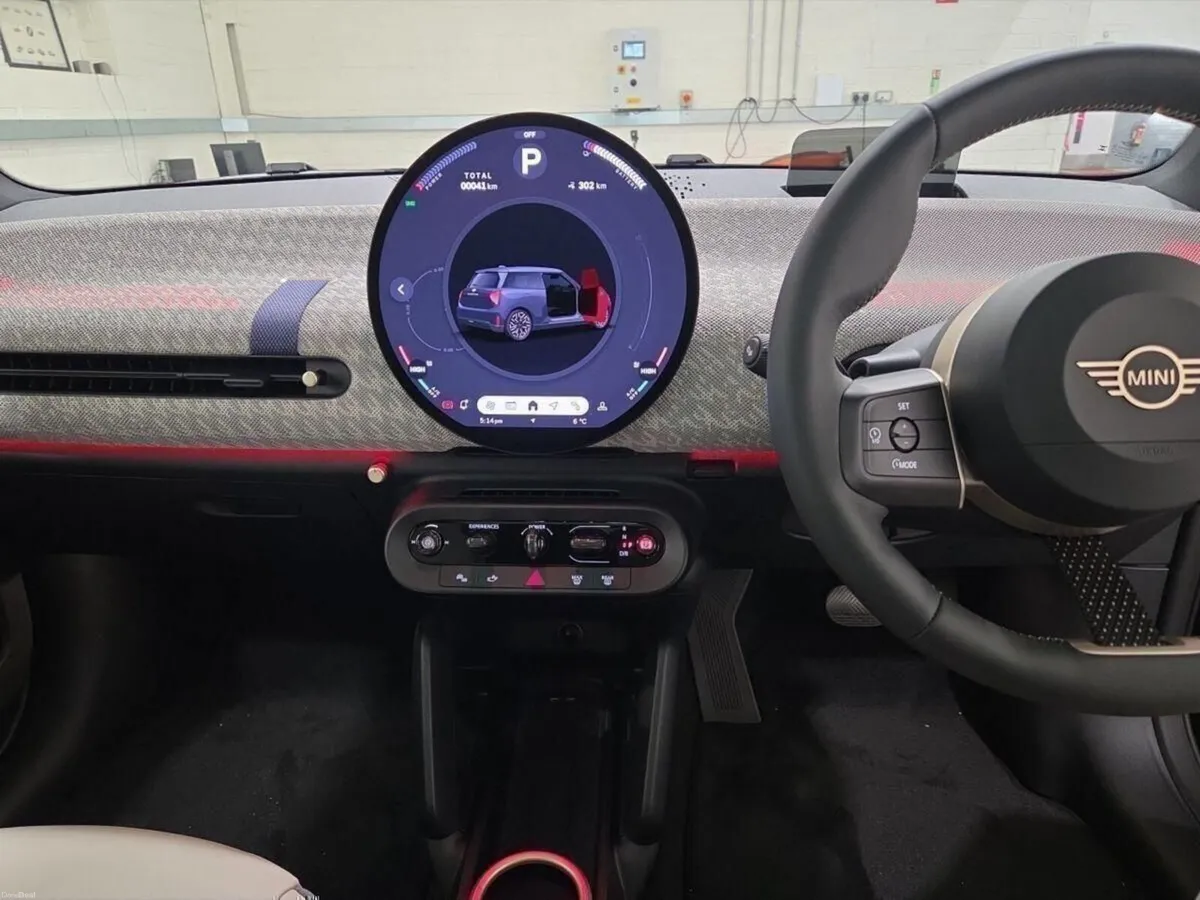 Mini Cooper Cooper SE - Image 4