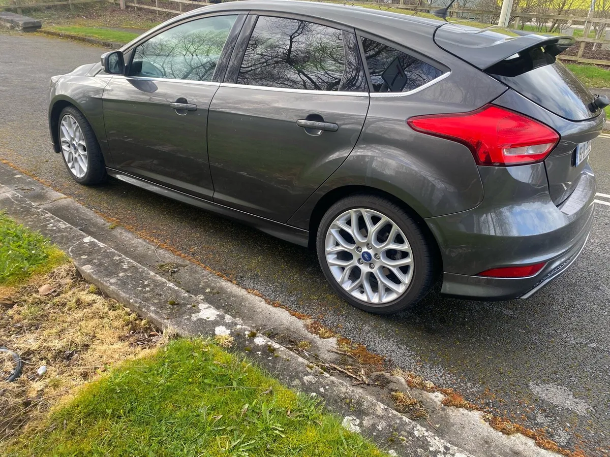 FORD FOCUS ZETEC S 120 BHP - Image 3