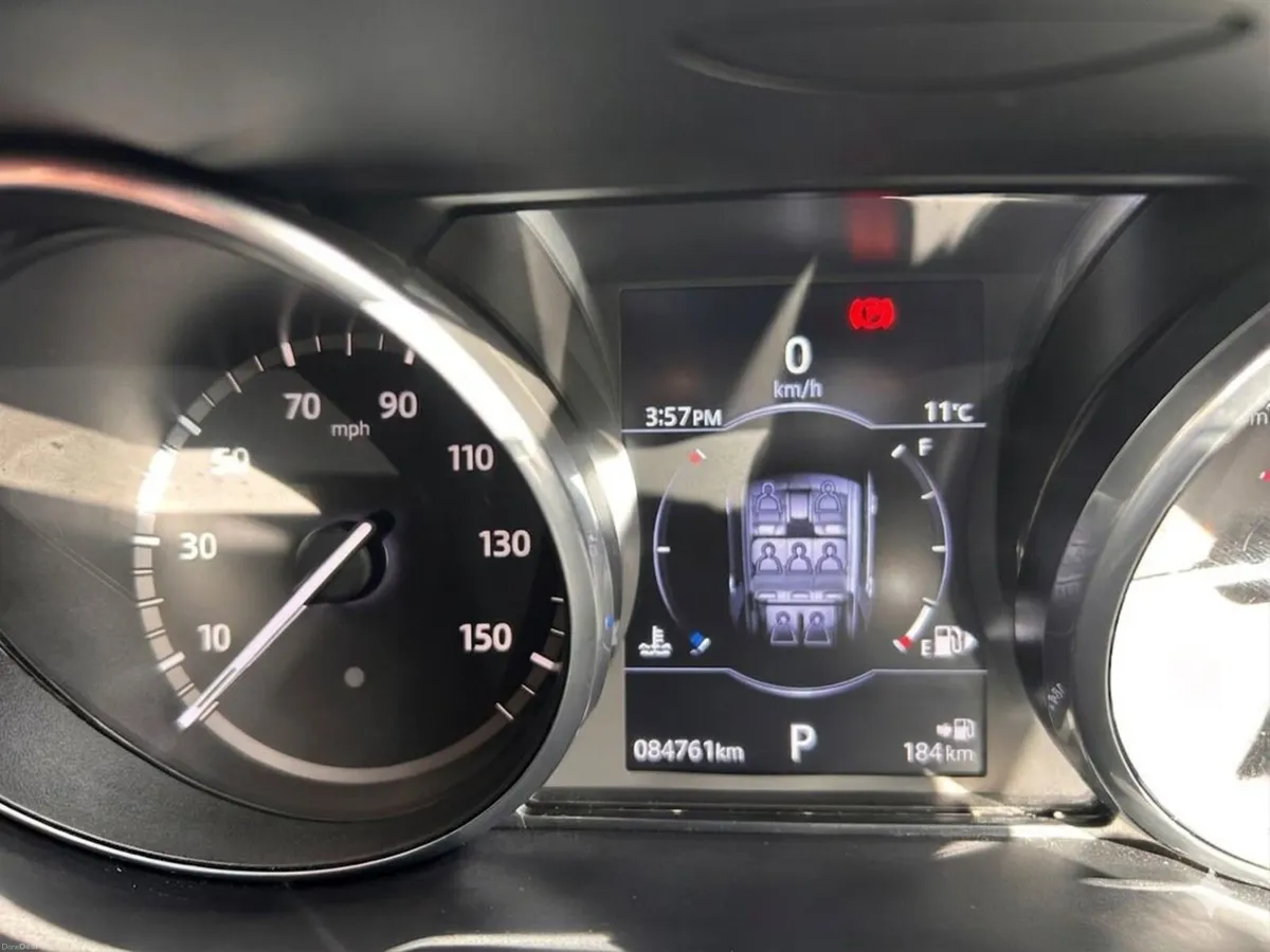 2018 Land Rover Discovery Sport HSE – 7 Seater - Image 3