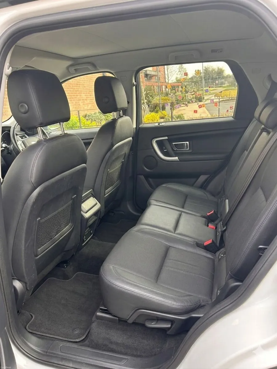 2018 Land Rover Discovery Sport HSE – 7 Seater - Image 4