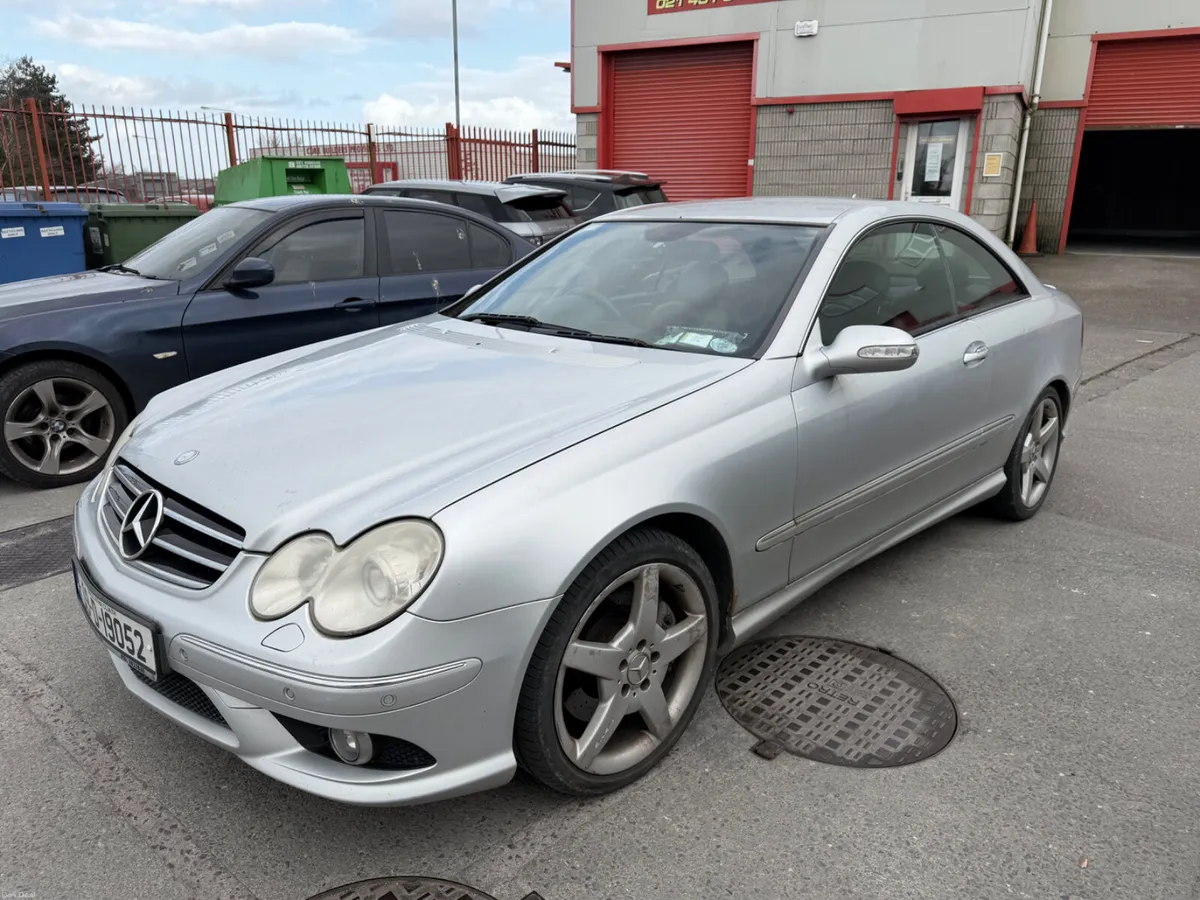 2009 Mercedes CLK - Image 3