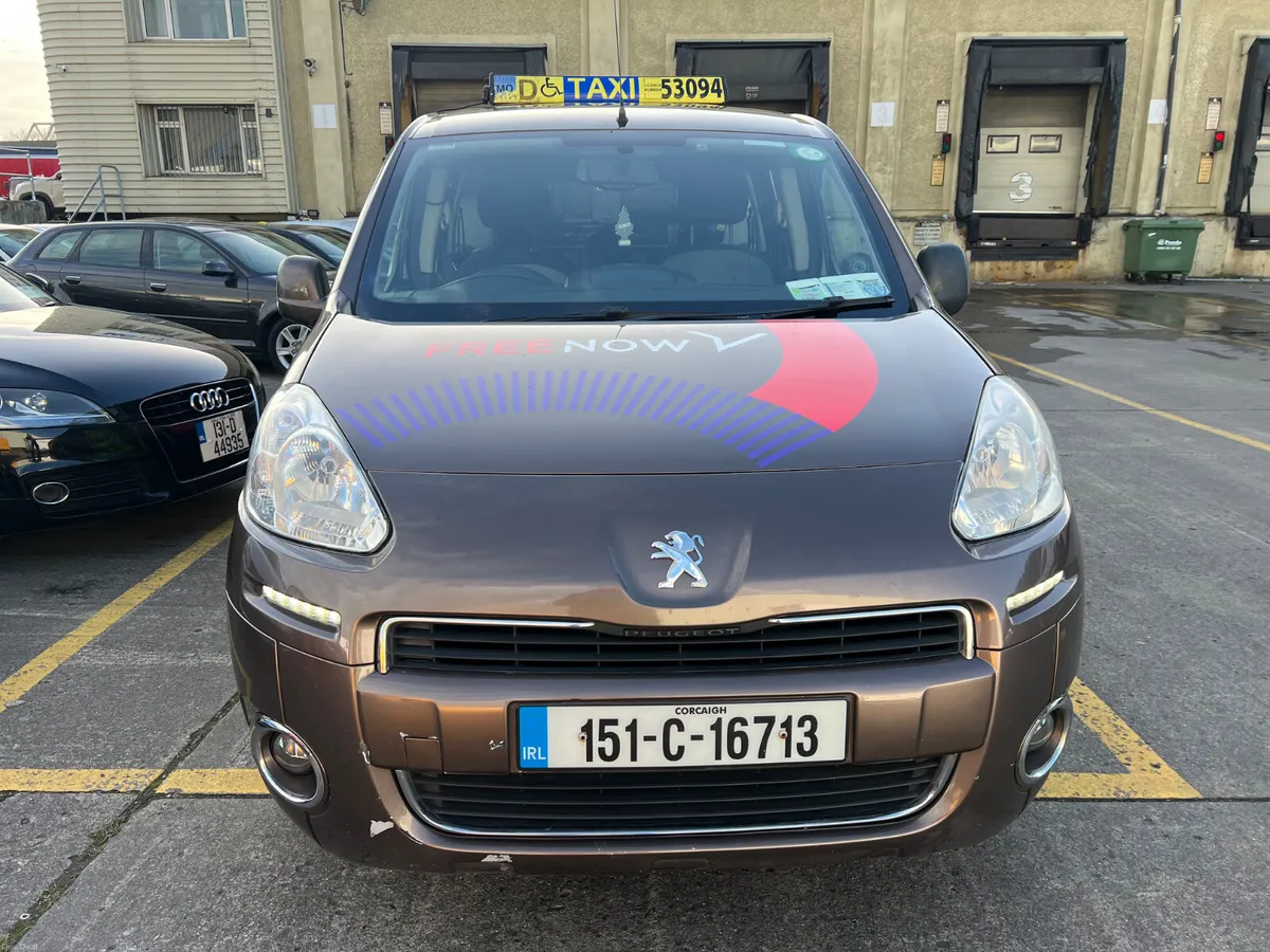 Peugeot Partner 2015 Auto NCT 09/26 TAX 09/26 - Image 2