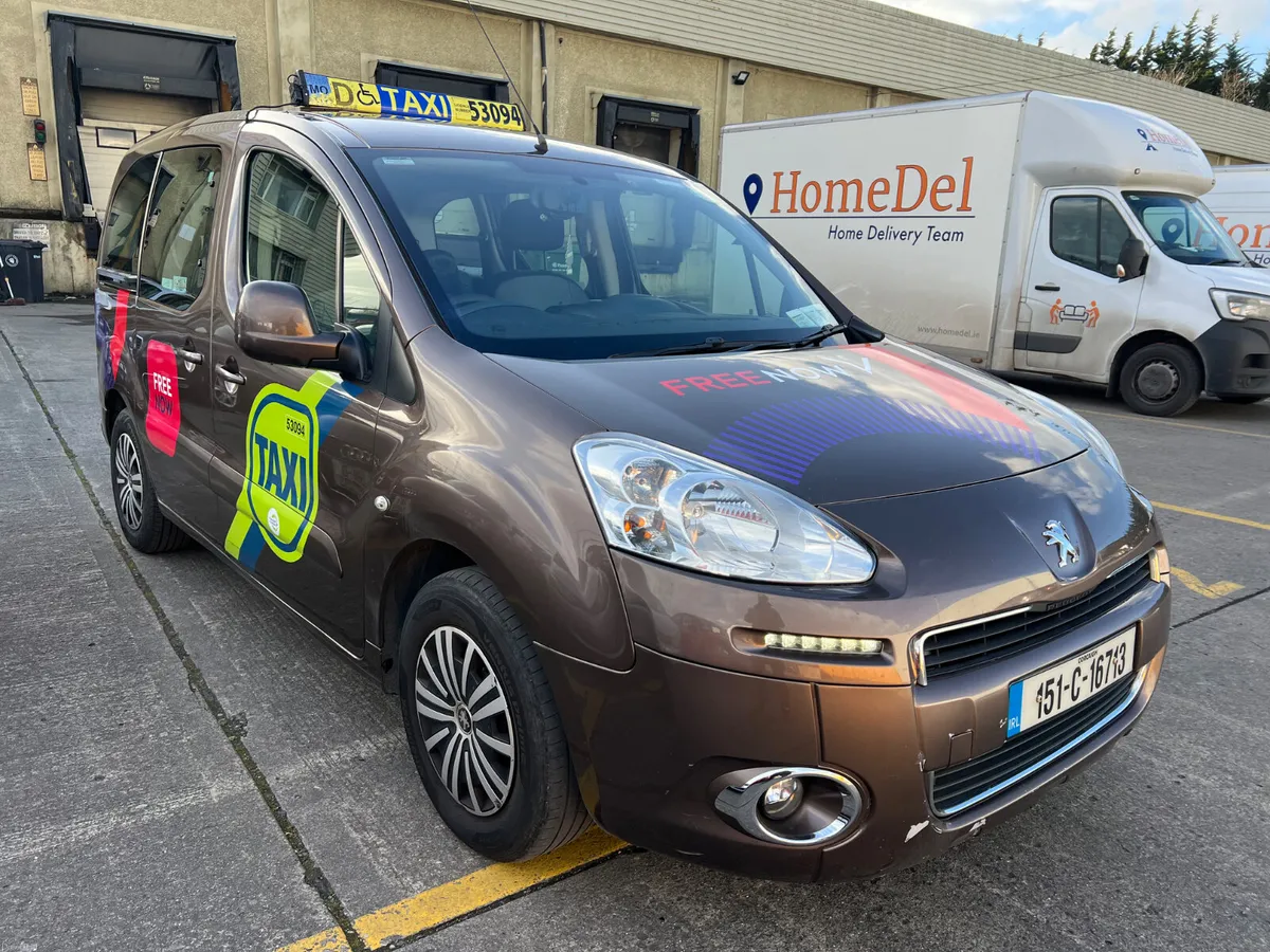 Peugeot Partner 2015 Auto NCT 09/26 TAX 09/26 - Image 3