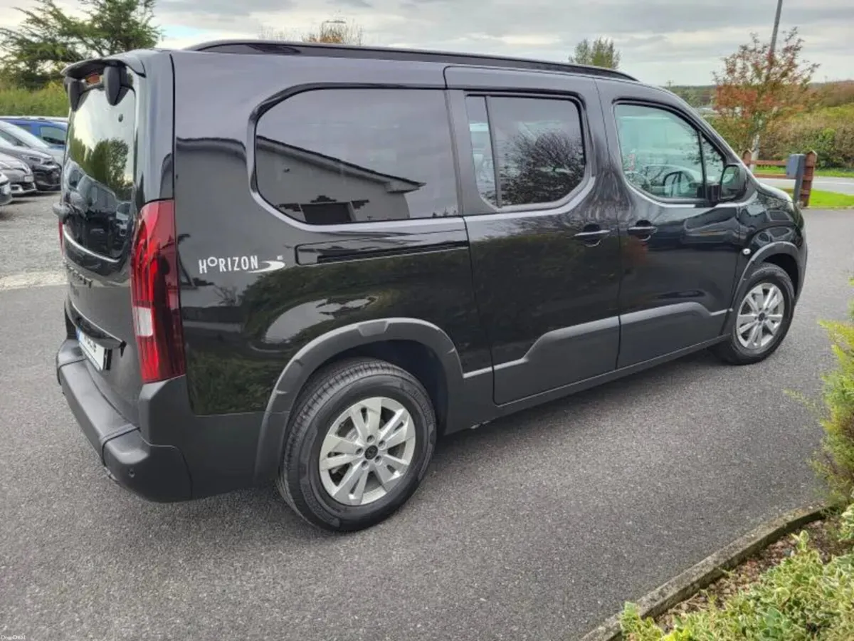 Wheelchair Accessible LWB New - Image 4