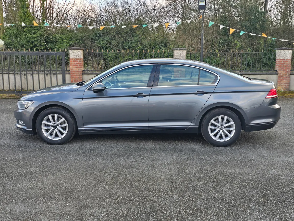 Volkswagen Passat Comfortline - Image 3