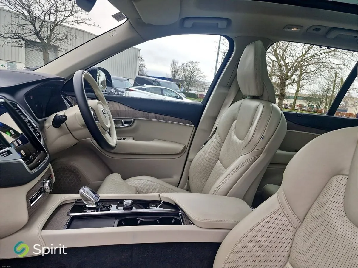Volvo XC90 T8 "Plug In Hybrid" AWD Plus (Bright Th - Image 3