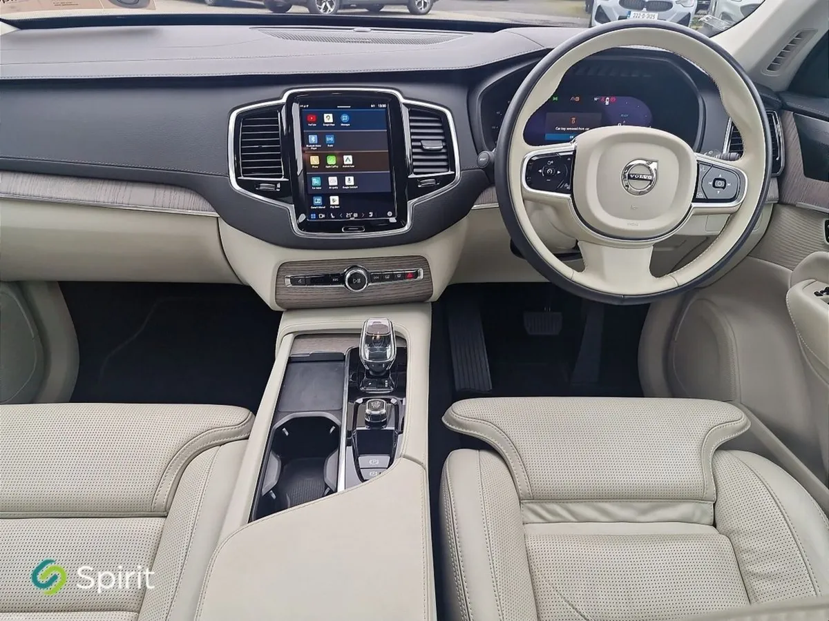 Volvo XC90 T8 "Plug In Hybrid" AWD Plus (Bright Th - Image 4