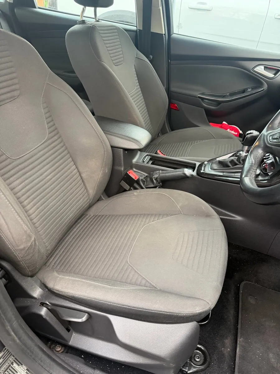 Ford focus - Image 3