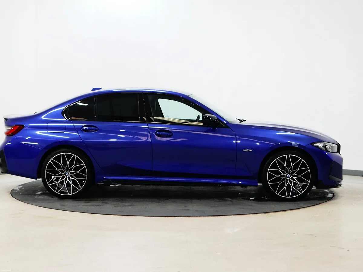 *114* 2022 BMW 3-Series 2.0 xdrive m-sport - Image 3