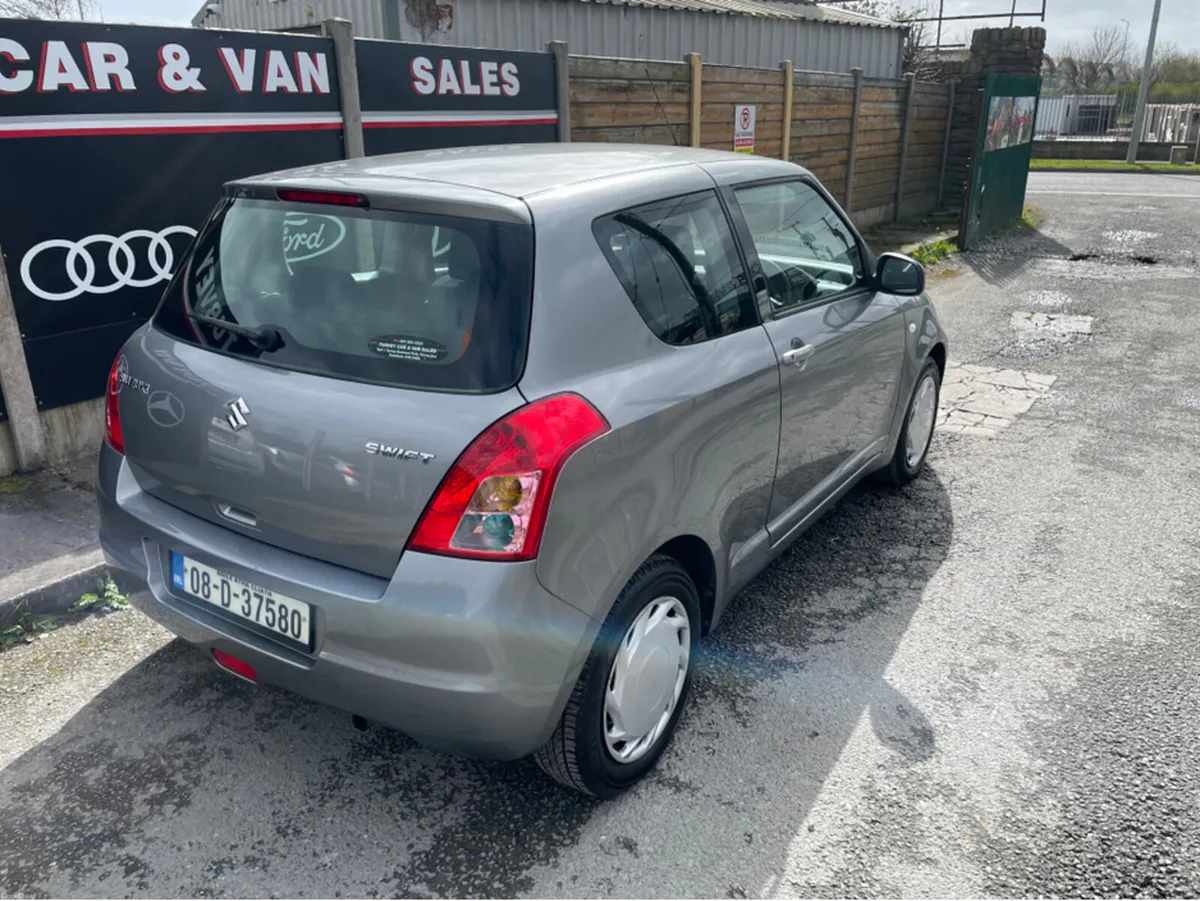 Suzuki Swift GL 1.3 MC 3DR - Image 3