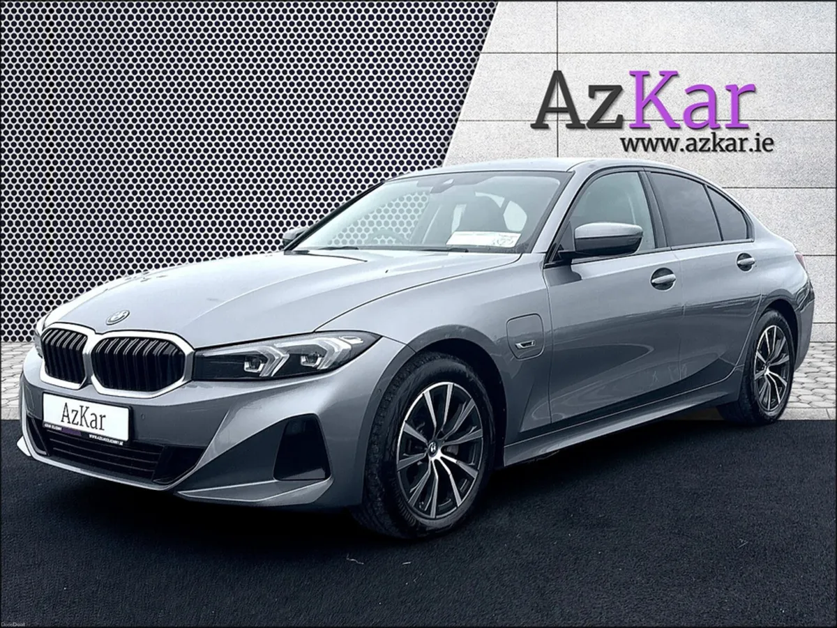 BMW 3-Series 2023 330e SPORT 2.0PHEV NEW MODEL 292 - Image 3
