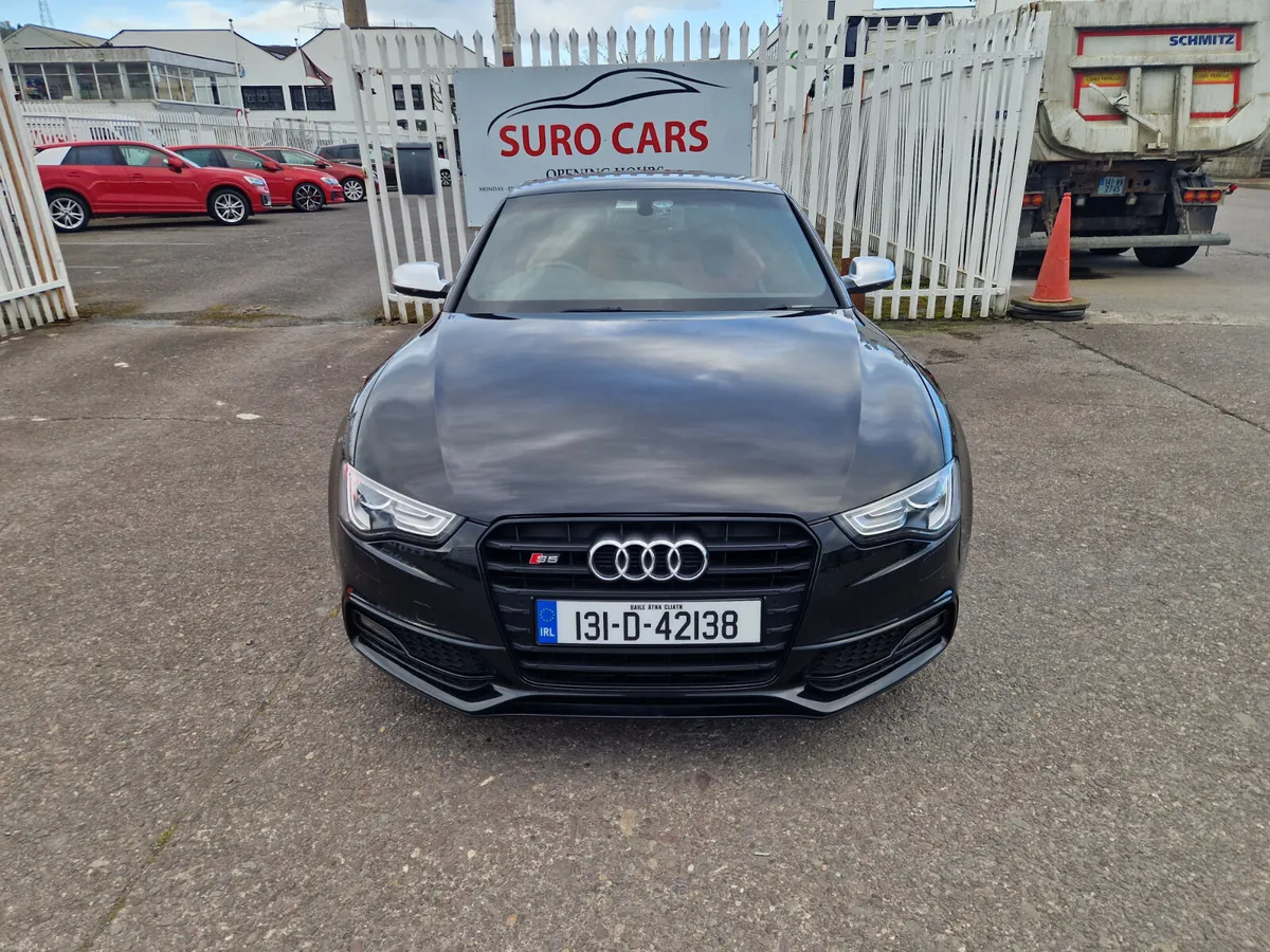 Audi S5 3.0 TFSI Quattro Black Edition 333PS - Image 3