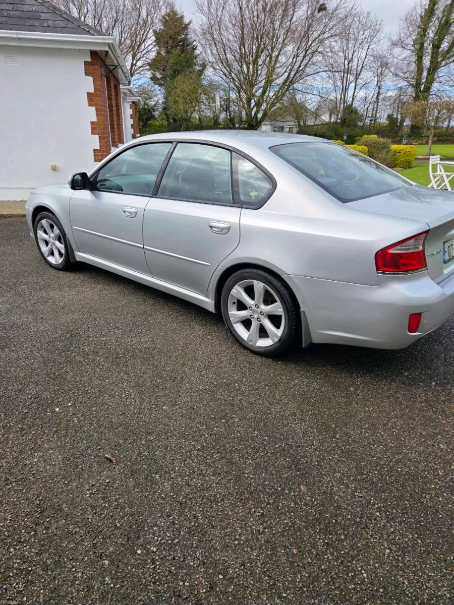 Subaru legacy - Image 2