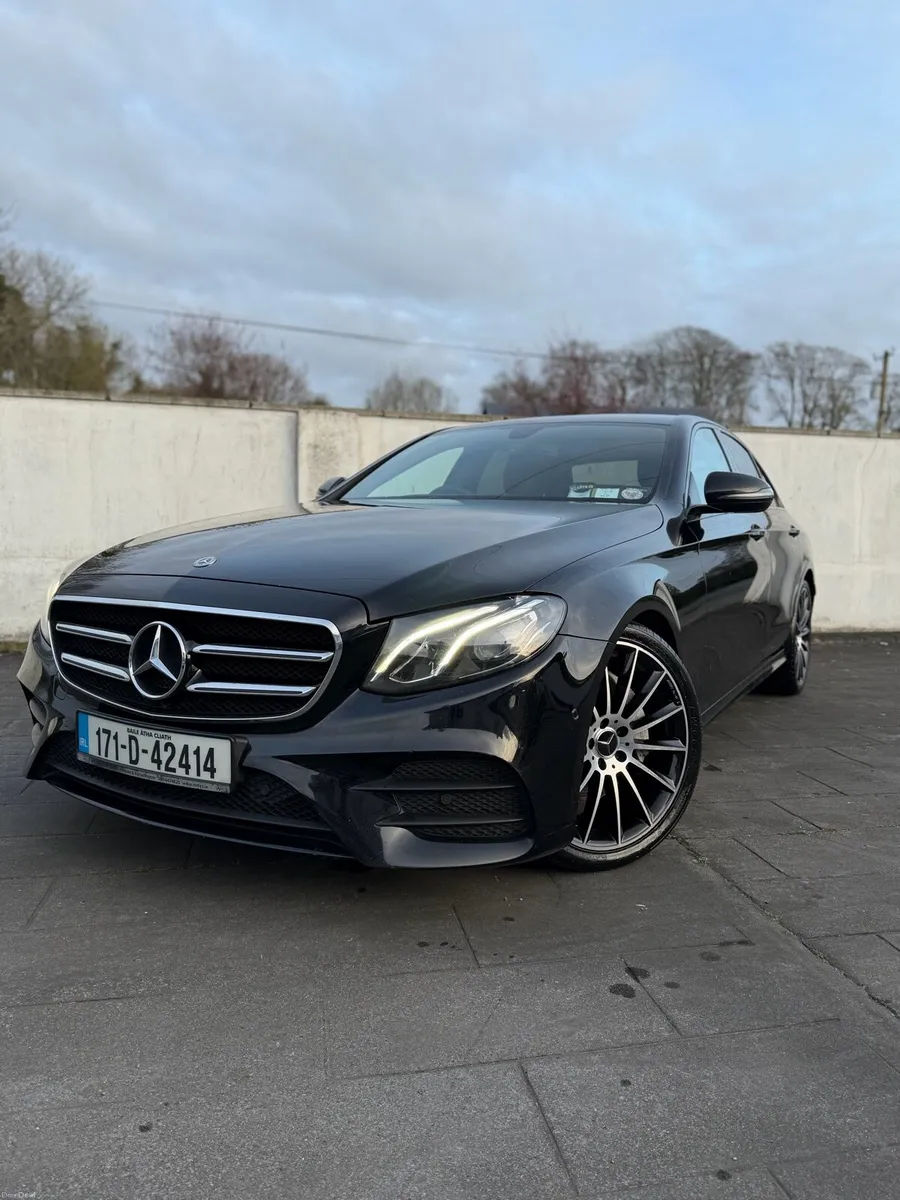 Mercedes-Benz E Class 220 D AMG Night EditionAUTO - Image 2