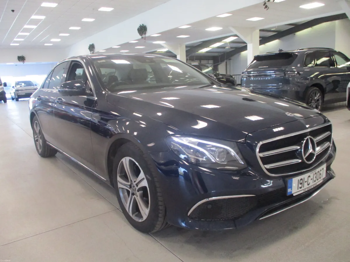 Mercedes-Benz E-Class E220 AVANTGARDE T/DSL 2019 - Image 3